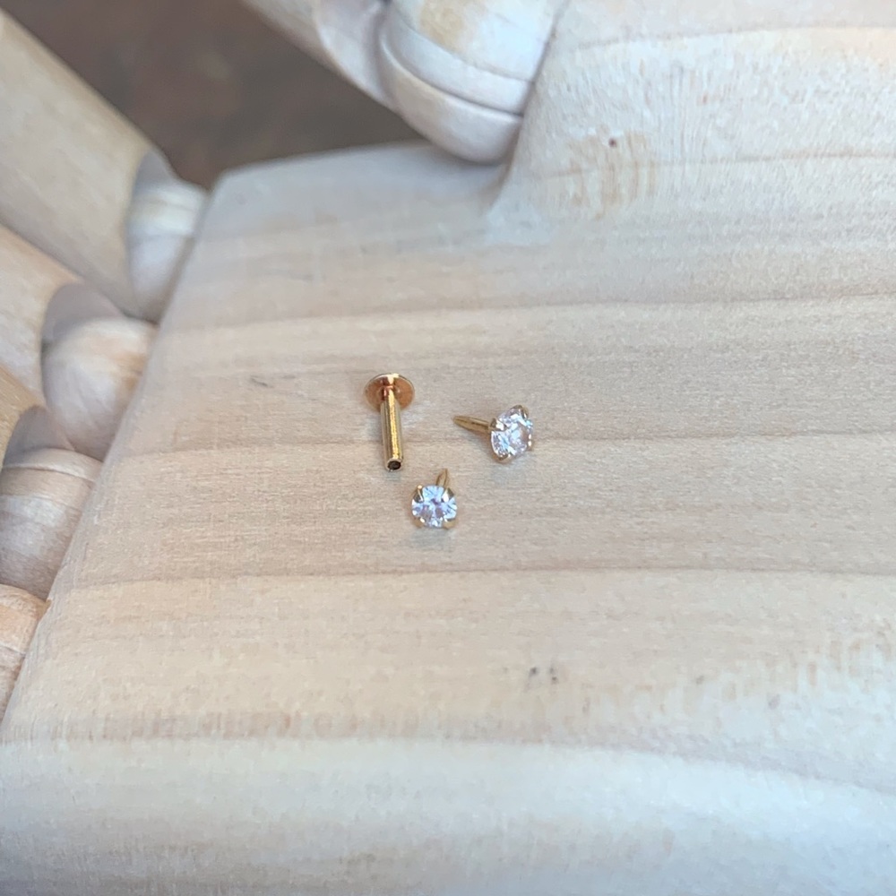 14KYG 2.5mm & 2mm CZ Cartilage Stud Earring Set - Picture 4 of 7